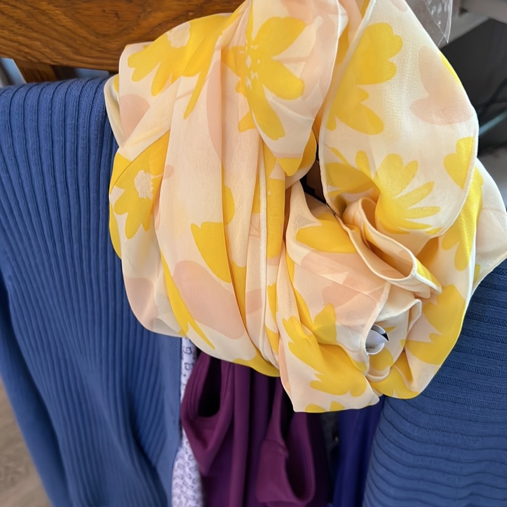 Last One. * | CAbi Front Porch Top/Scarf; Style 5726 - Picture 6 of 8